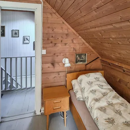 4 Bedroom Stunning In Eikelandsosen
