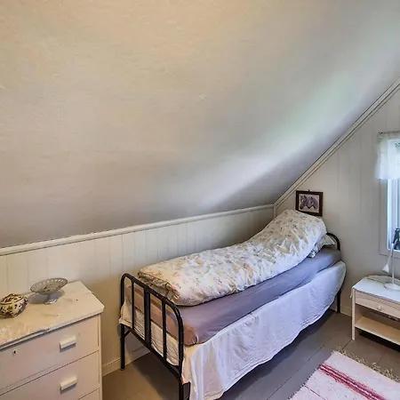 Holiday home 4 Bedroom Stunning In